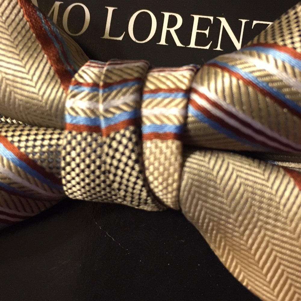 Men's Bow Tie - Picture 3 of 4